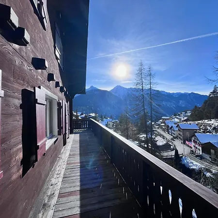 Vardaval - / Gr Chalet Schmitten (Grisons)