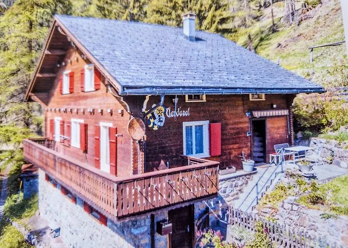 Vardaval - / Gr Chalet Schmitten (Grisons)