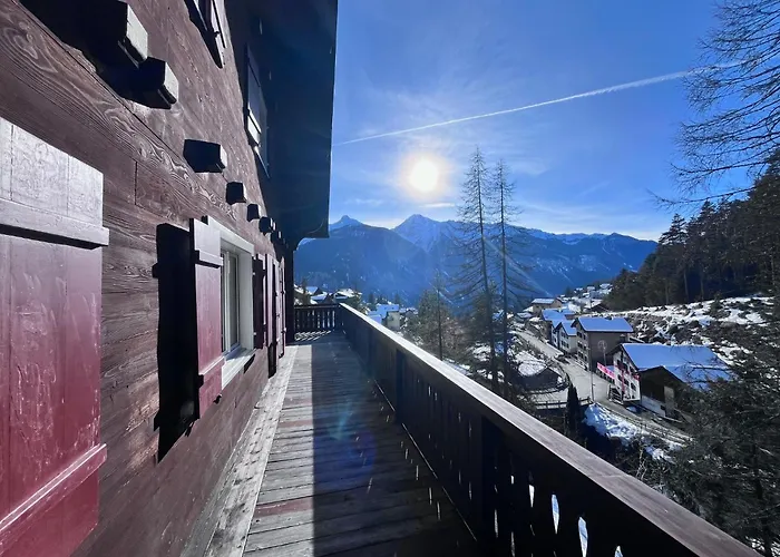 Vardaval - / Gr Chalet Schmitten (Grisons)